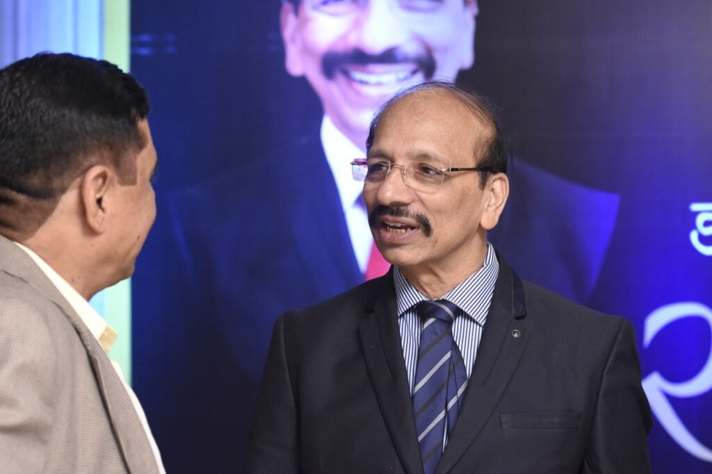 At his felicitation in Dombivli, 2016