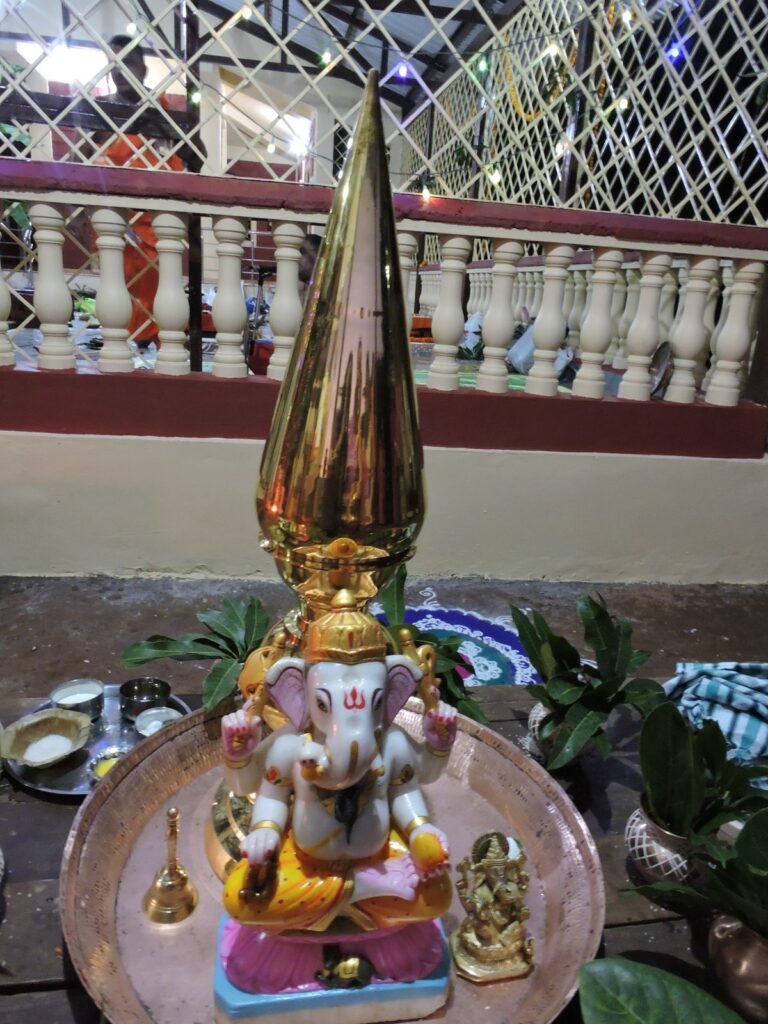 Shri Siddhivinayak, Phungus
